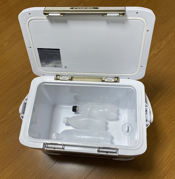 保冷剤と氷はどっちが冷える クーラーボックス活用術 キャンプ沼の畔から