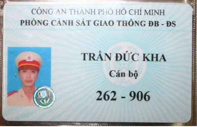 CSGT mang thẻ tuần tra mới có quyền dừng phương tiện CSGT mang thẻ tuần tra mới có quyền dừng phương tiện