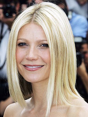 gwyneth paltrow chris martin. She is married to Chris Martin