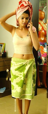 Samantha Hot Navel Show in Bathing Towel Pics