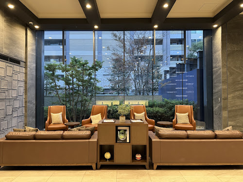 Hotel Mystays Premier Akasaka (Tokyo, JAPAN) - Low-price local hotel chain with tiny rooms, centralized location