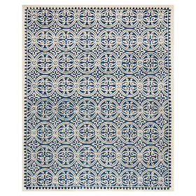 I love farmhouse style, the color blue, and cushy rugs! Here are ten of my favorite blue rugs. All of them perfect for creating that farmhouse style! geometric textured