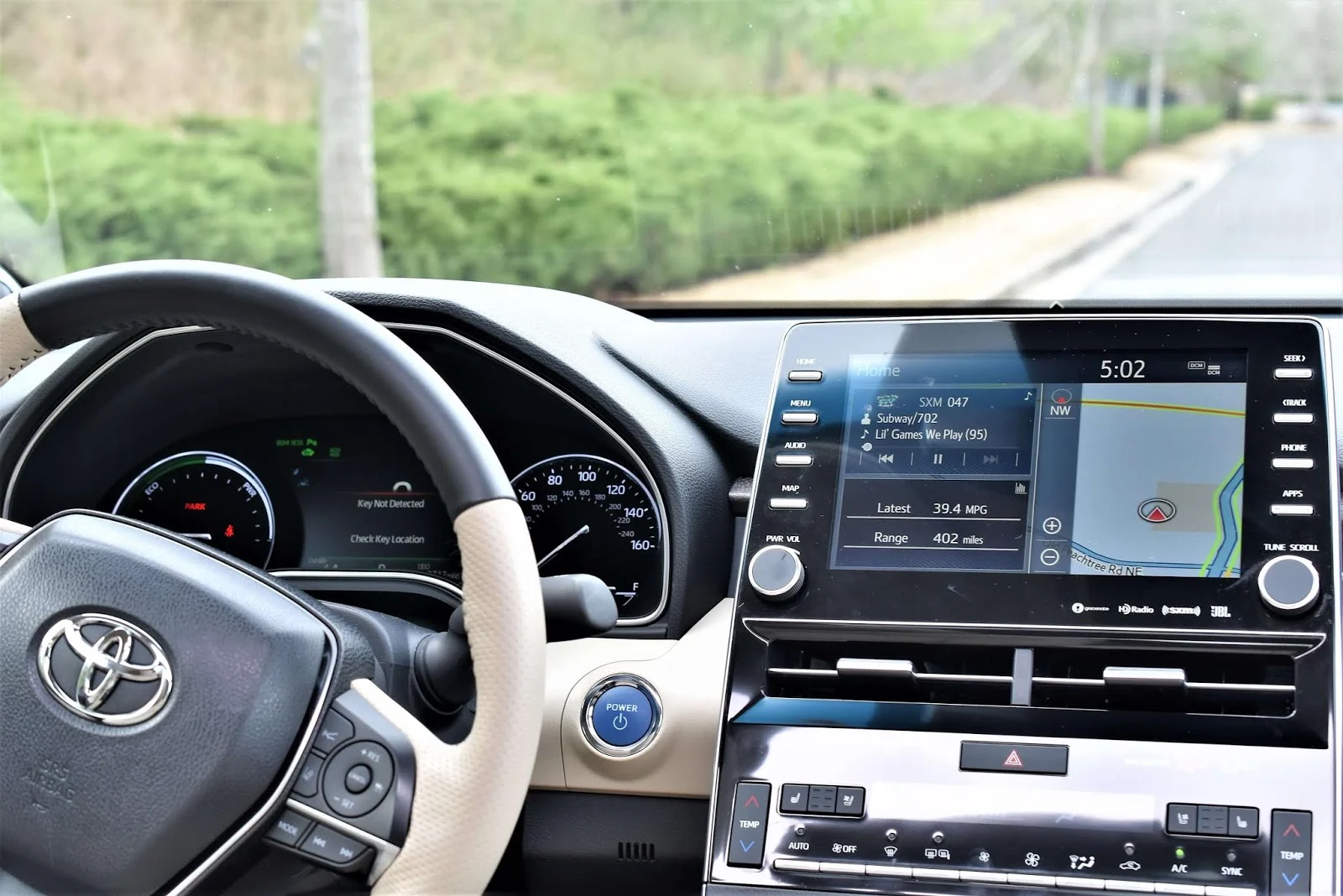 2019 Toyota Avalon Hybrid Limited 7" Display Screen