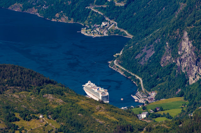 Panorama sul Geirangerfjord dal Monte Dalsnibba