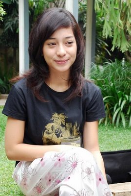 foto artis cantik nikita willy