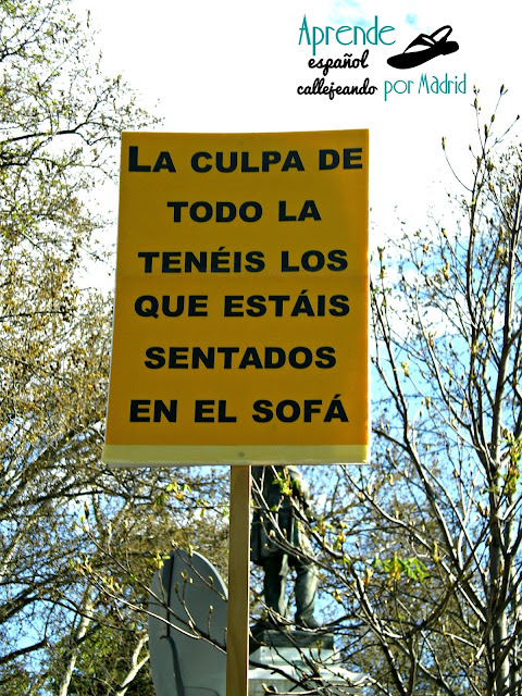 la culpa de todo la tenéis los que estáis sentados en el sofá