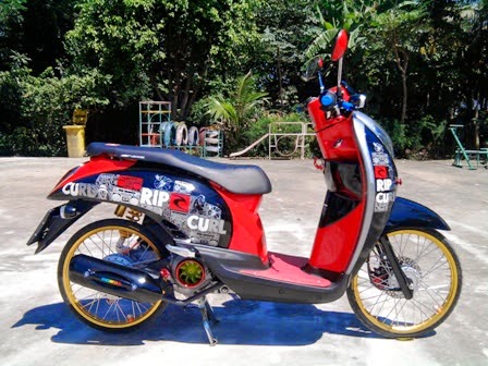 Gambar modifikasi  scoopy  airbrush thailook  velg jari jari 