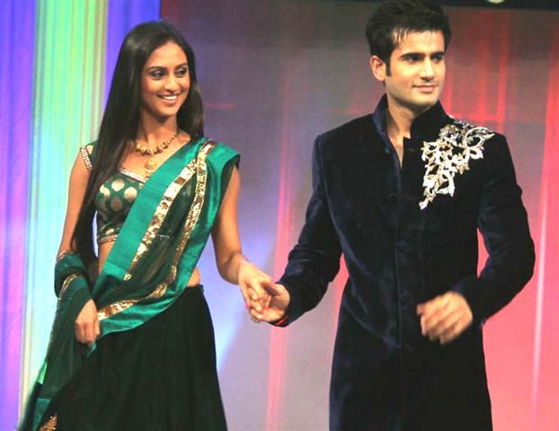 Karan Tacker & Krystle Dsouza Couple HD Wallpapers Free Download