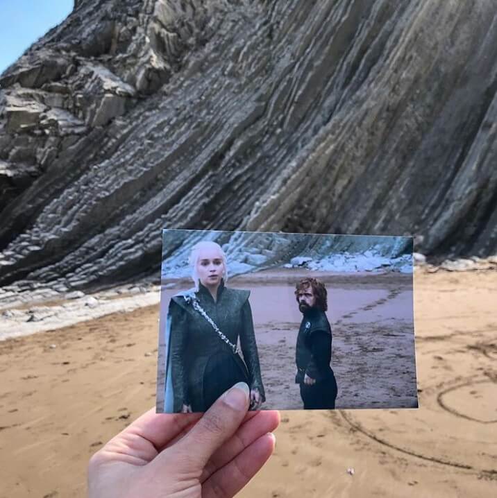 Blogger Travels Around The World And 'Revives' Popular Movies In Their Real-Life Locations