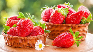 The health benefits of strawberries, strawberry benefits for skin, strawberry benefits for hair