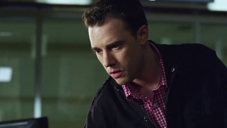 Hijacked 2012 pelicula online completa