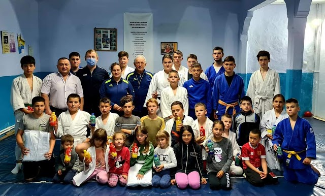 Antrenament deschis de Judo desfășurat la Leova cu prilejul Zilei Copilului!!!