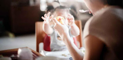 Beginilah Tips Cara Ampuh Mengatasi Bayi Susah Makan