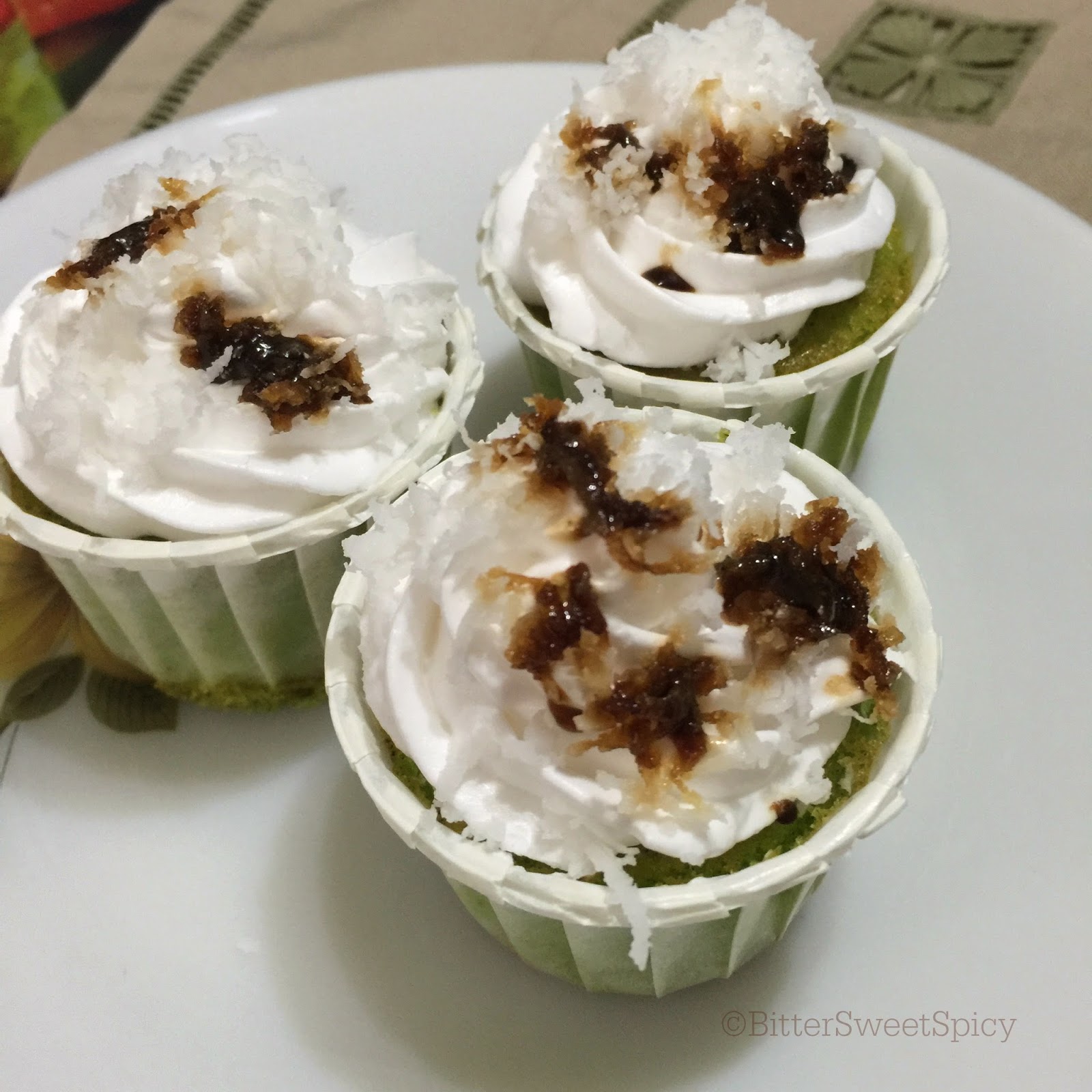 BitterSweetSpicy: Ondeh-Ondeh Cupcakes