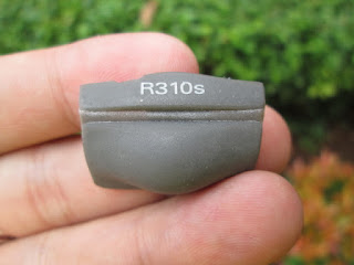 lidah bawah / karet port charger Ericsson R310 hiu