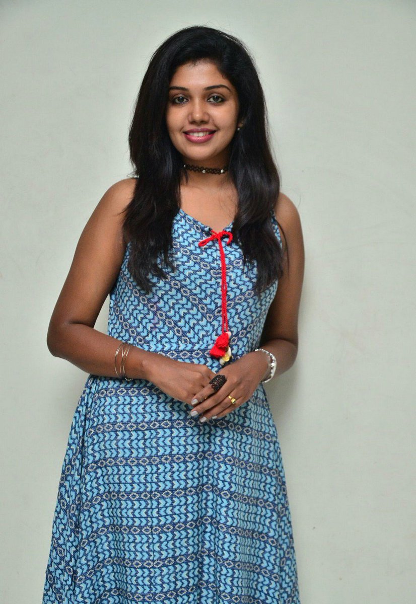 Actress Riythvika Latest HD Images