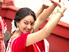 bullet-raja-sonakshi-in-sari