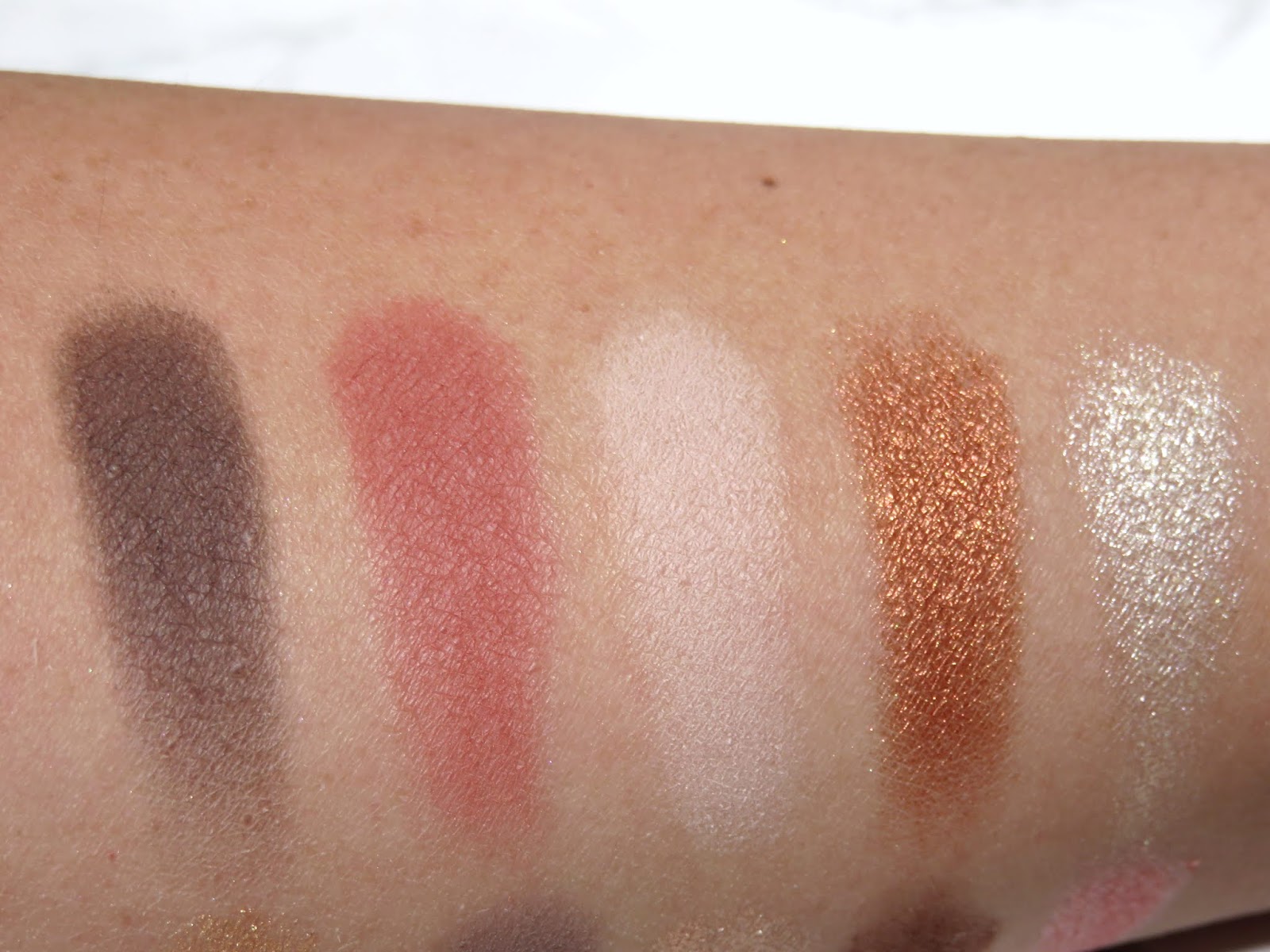 By Terry V.I.P Expert Paris By Light Eyeshadow Palette Swatches
