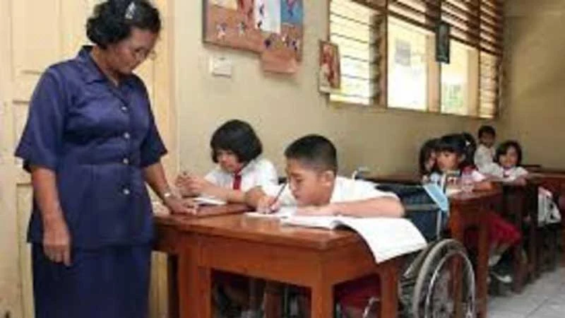 5 Tips Cara Mengajar di Sekolah Inklusif yang Baik dan Benar