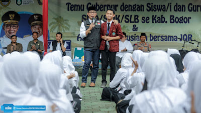 Ridwan Kamil  Sampaikan 4 Ciri Anak Jabar kepada Siswa SMA/SK/SLB se Kab Bogor, Apa aja !!