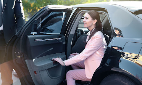 hire a luxury car in Geneva