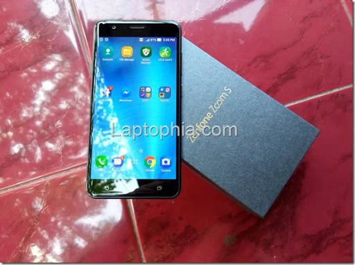 Hands On Asus Zenfone Zoom S ZE553KL