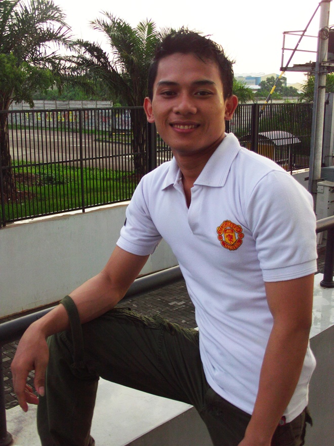 25+ Gambar Cowok Keren Gaul - Richa Gambar