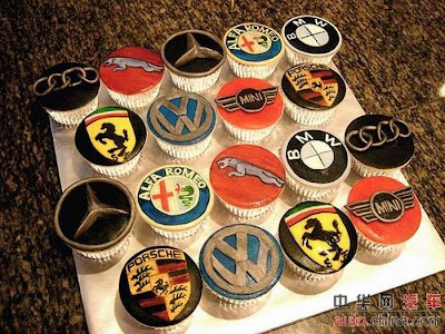   Logo on Car Logo Cupcakes  Link Roundup