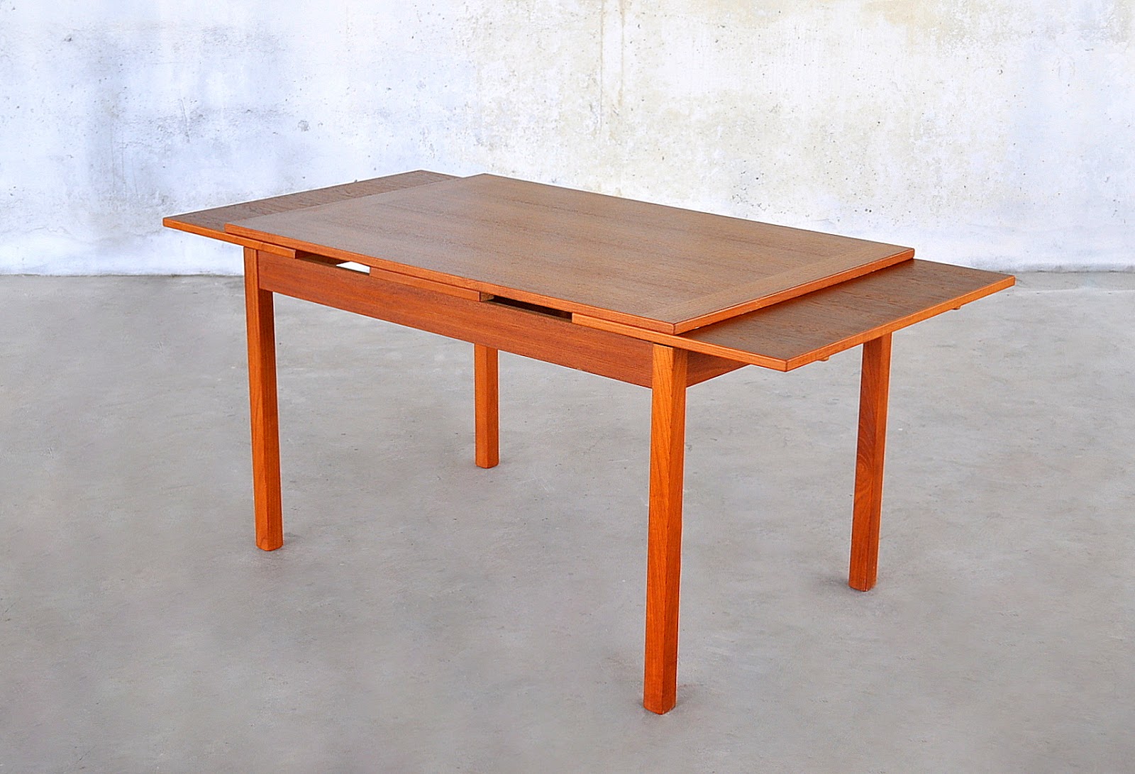 SELECT MODERN: Danish Modern Teak Expandable Dining Room Table