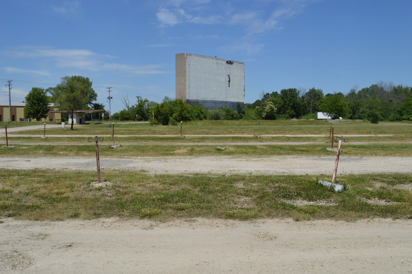 Towns and Nature: Joliet, IL: Hilltop Drive-In Movie Theater