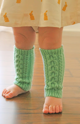 https://www.etsy.com/listing/175745457/cable-knitted-leggings-leg-warmers-boot?ref=related-1