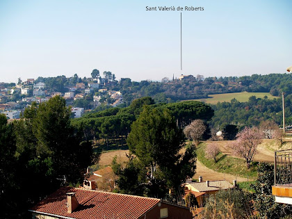 L'ermita de Sant Valerià des de la urbanització de Ca l'Esteper