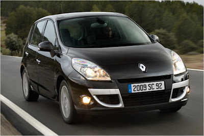 2011 Renault Scenic compact van with a new base model