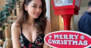 sandeepa dhar cleavage bollywood christmas