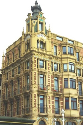 Gijón, Modernismo, edificio calle Rectoría 1