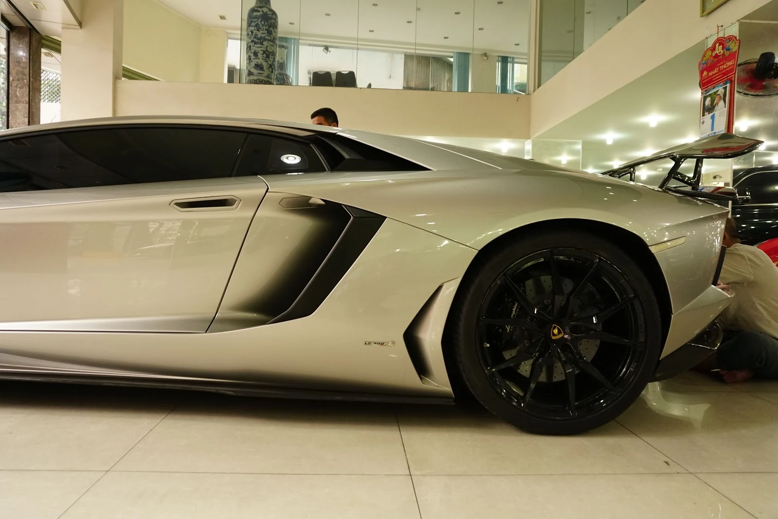 Lamborghini Aventador độ DMC