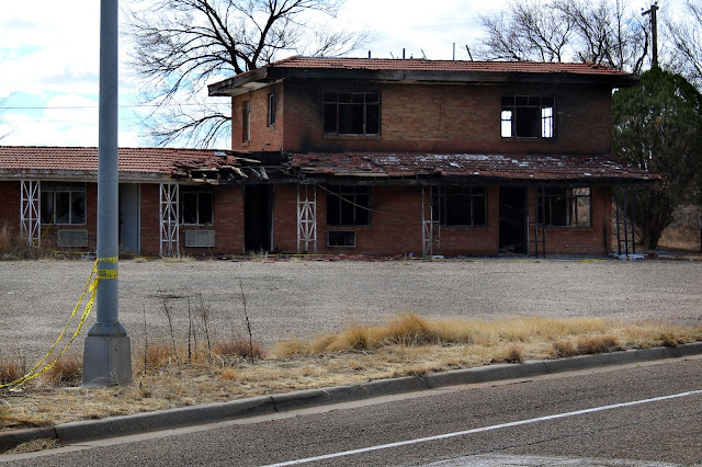 abandon motel