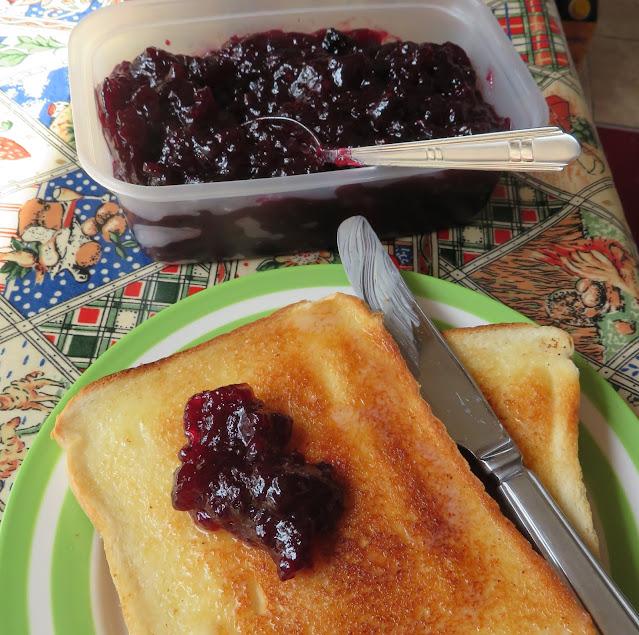 Apple & Blackberry Jam