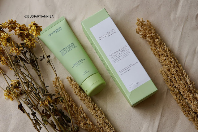 AVOSKIN NAATURAL SUBLIME FACIAL CLEANSER REVIEW