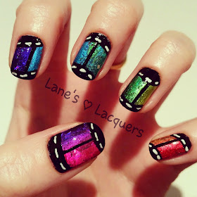 rainbow-foil-film-roll-freehand-nail-art