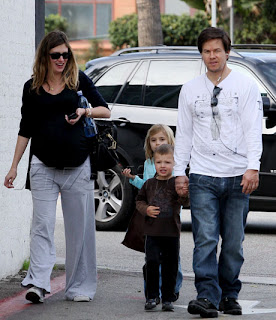 Mark Wahlberg With Wife-Kids