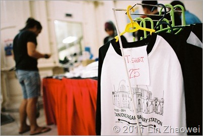 11.06.27 - Train to Johor (20)