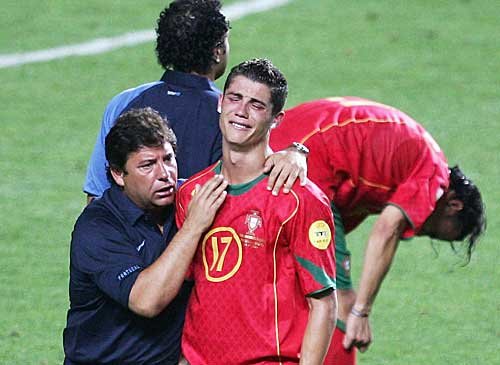 cristiano-ronaldo-crying