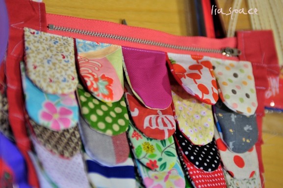 Scrappy Zipper Pouch Tutorial & Pattern