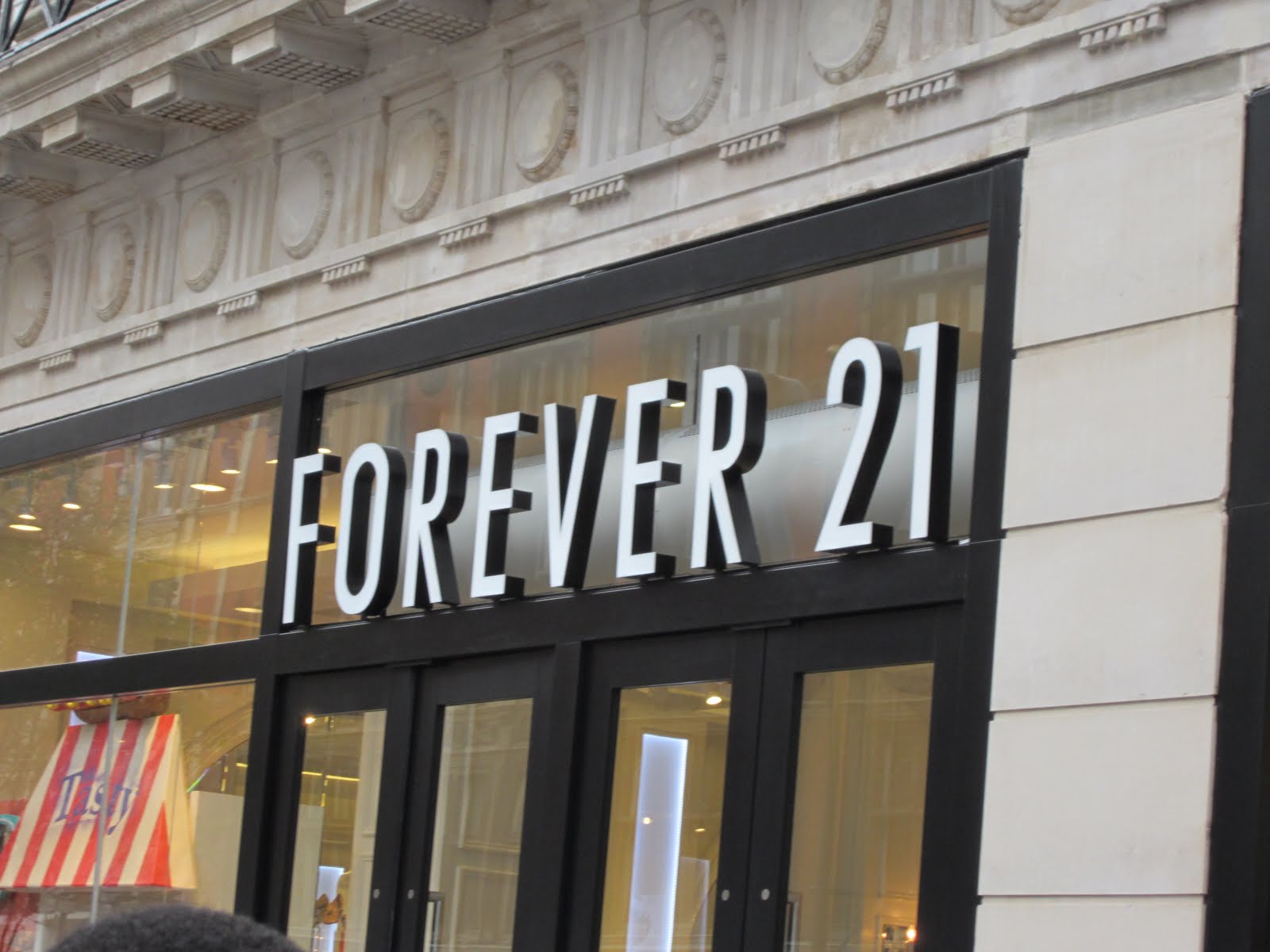 FOREVER 21 COMES TO LONDON OXFORD STREET