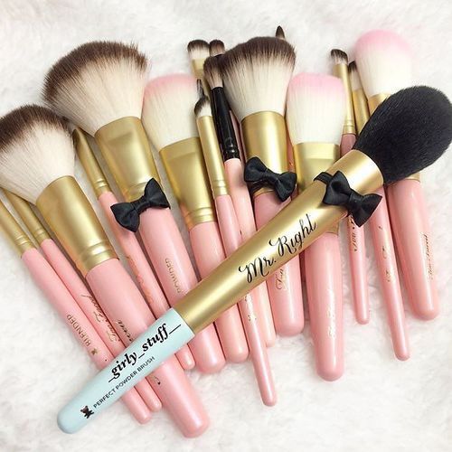 Cute Makeup Brushes, Adorable Makeup Brushes, Makeup Brushes, Pink Makeup Brushes, Makeup, Glam Makeup Brushes,
