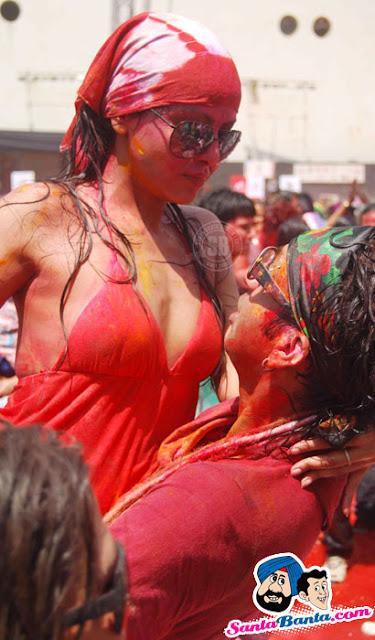 ZoomTV Holi Bash 2011 Girls Party Out Pics