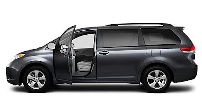 Toyota Sienna LE 7 Minivan