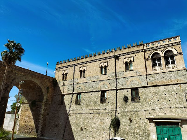 Ponte caravilla Palazzo Ruffo Bagnara