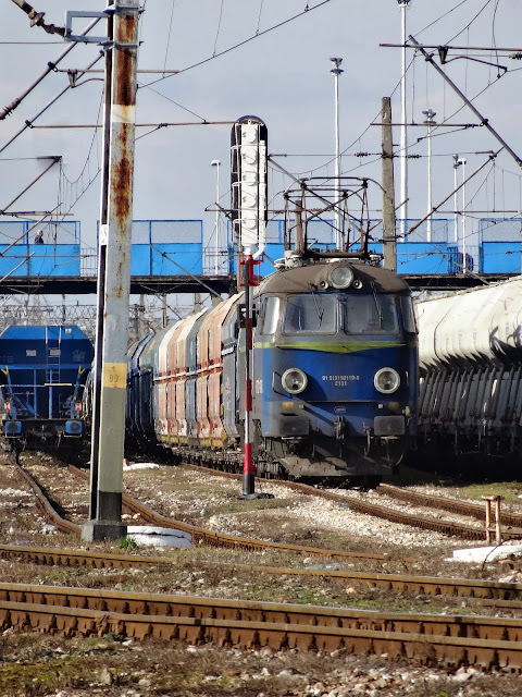 ET22-1086 na stacji Kielce Herbskie